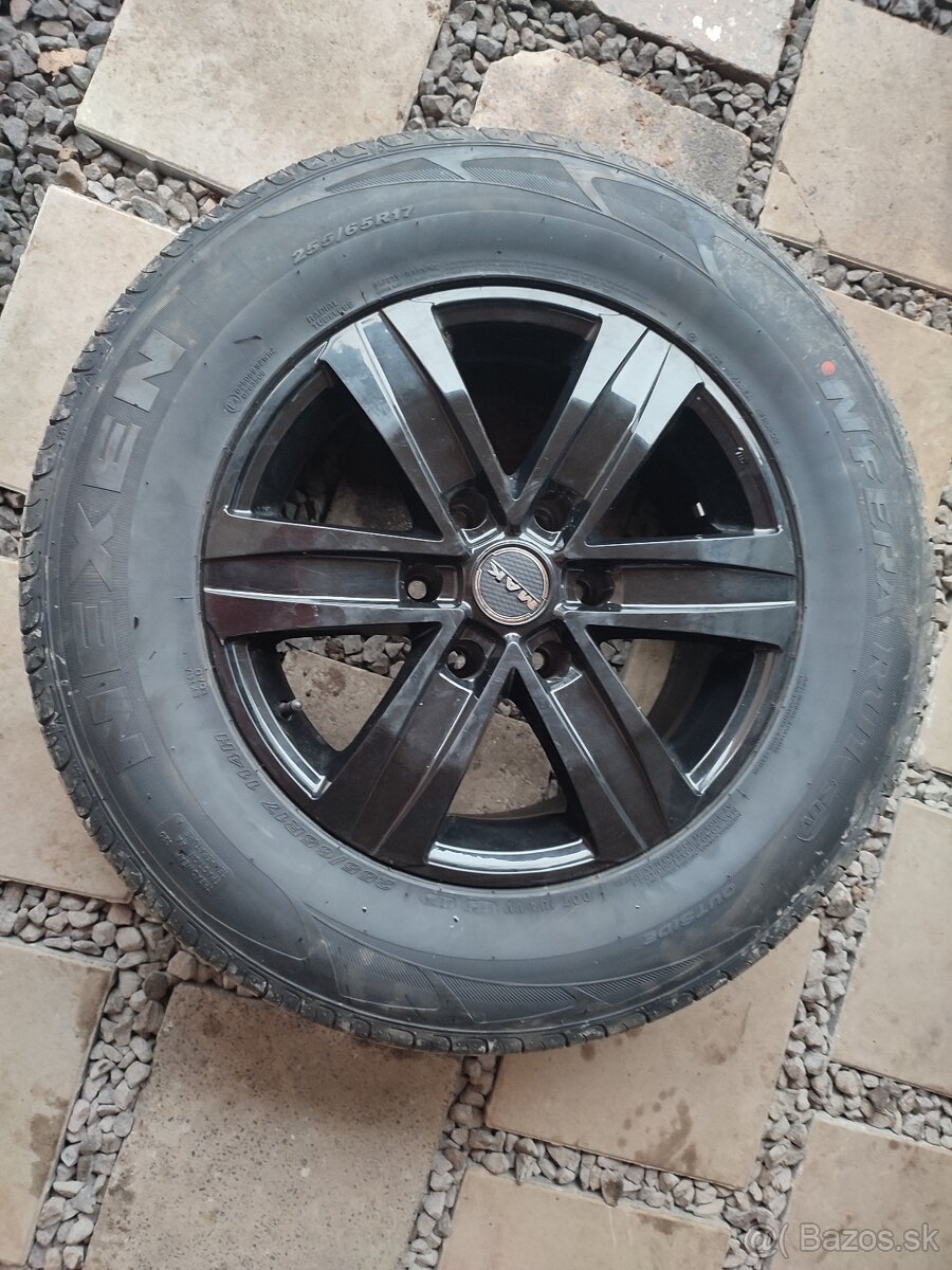 Disky 7,5 J x17 s novými pneu 255/65R17