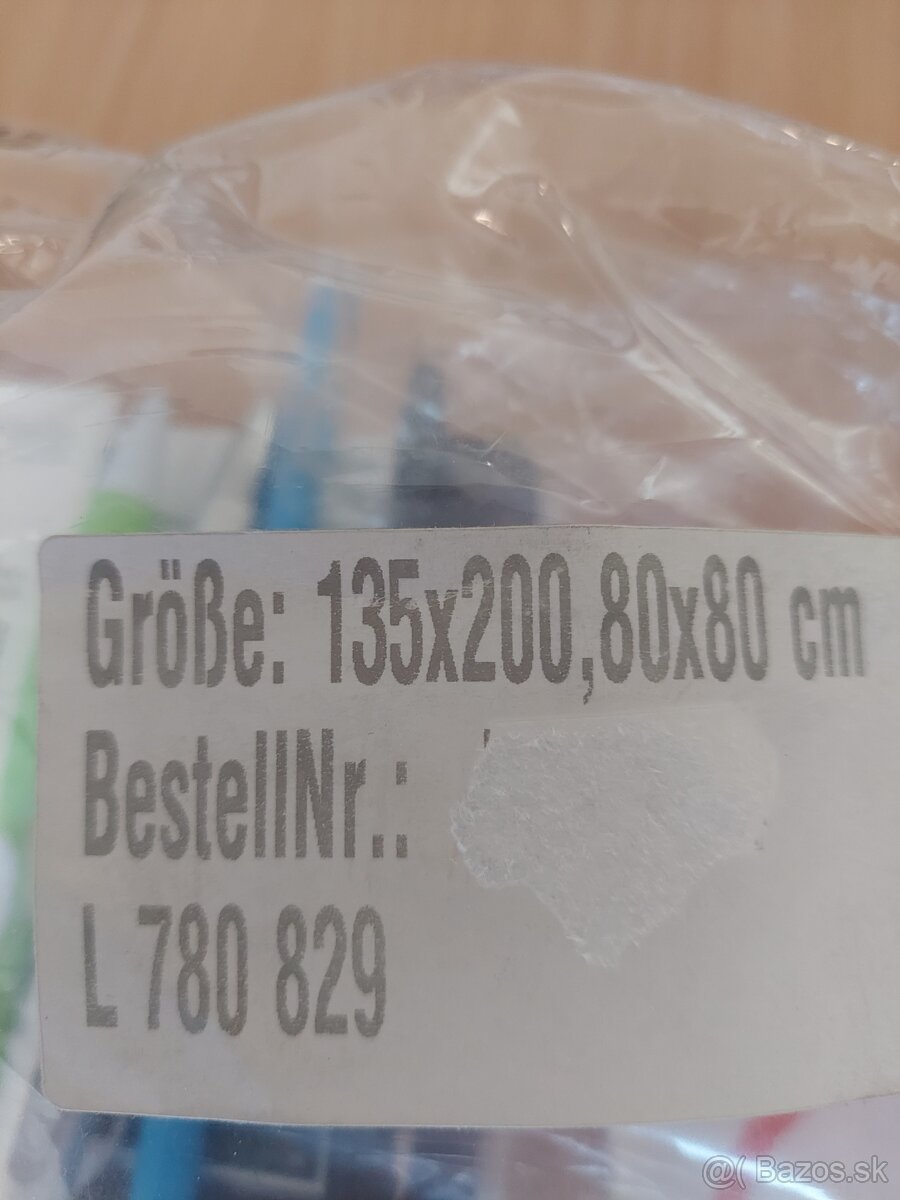 Oblečenie na postel