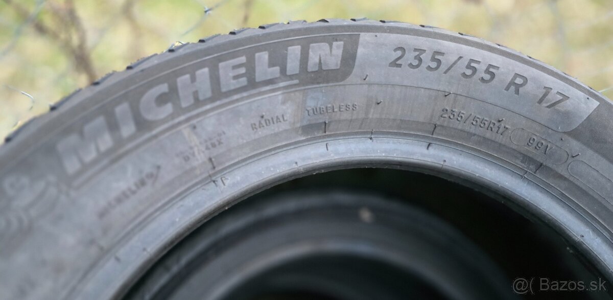 235/55r17 Michelin