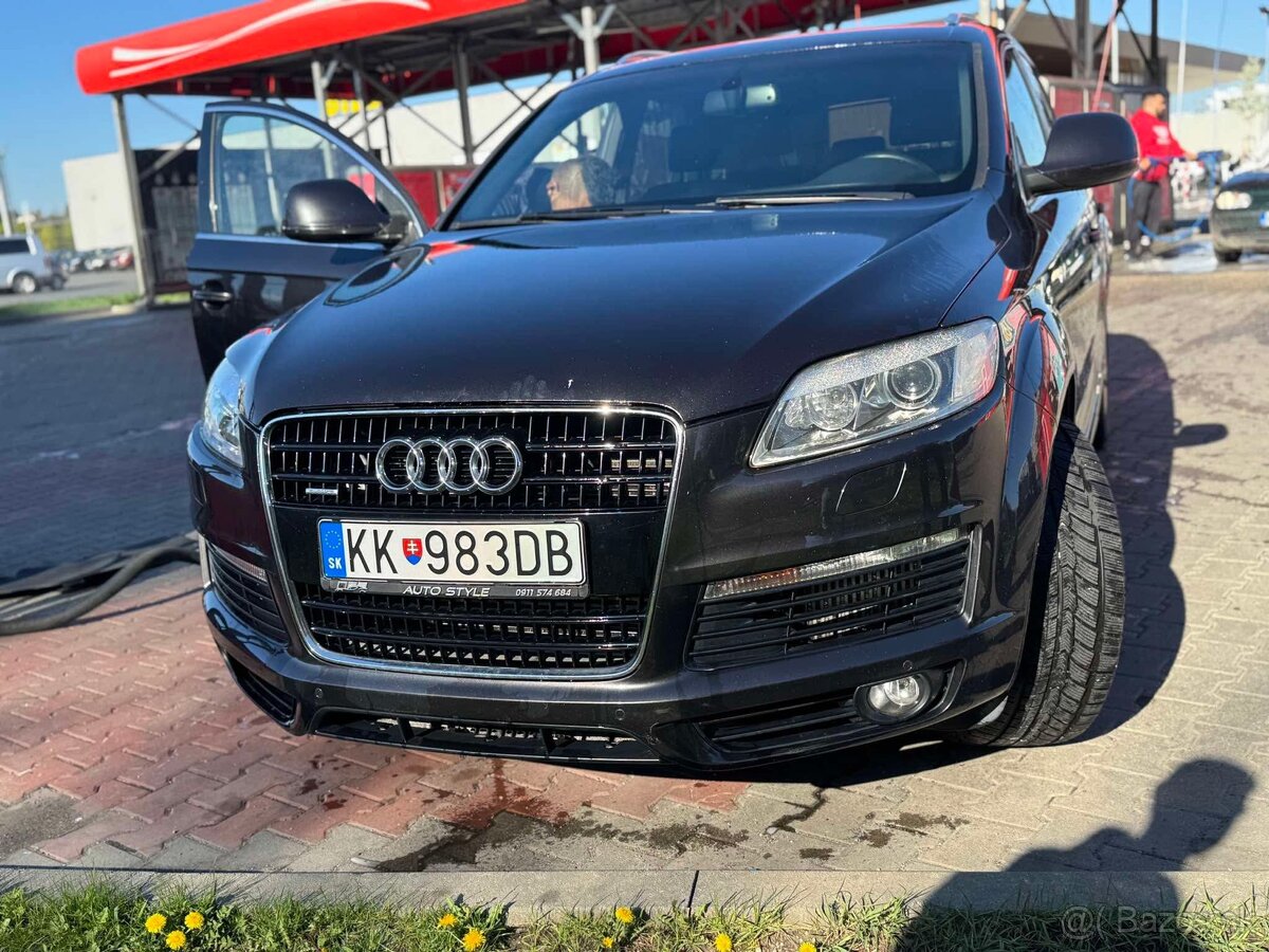Audi Q7 S-line