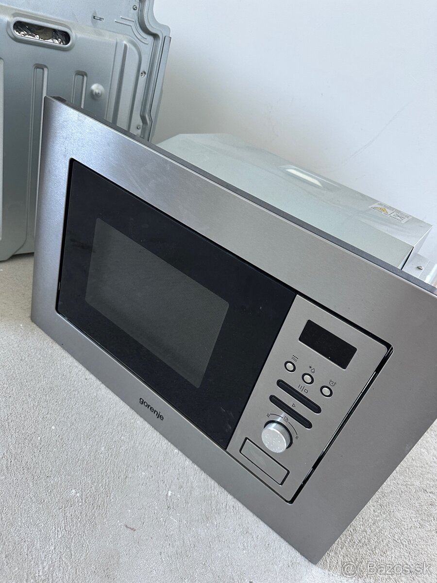 Vstavané kuchynské spotrebiče a práčka