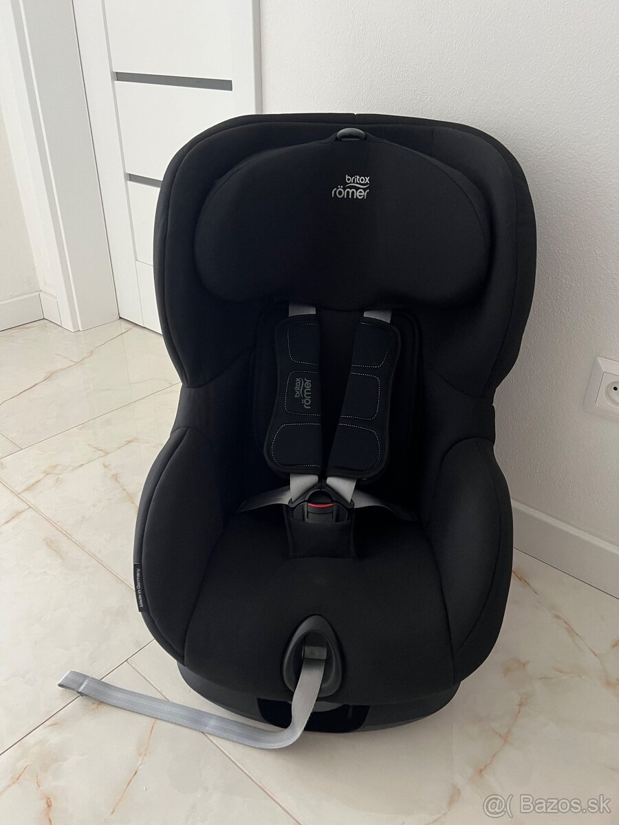 Autosedačka Britax Römer Trifix2 i-Size