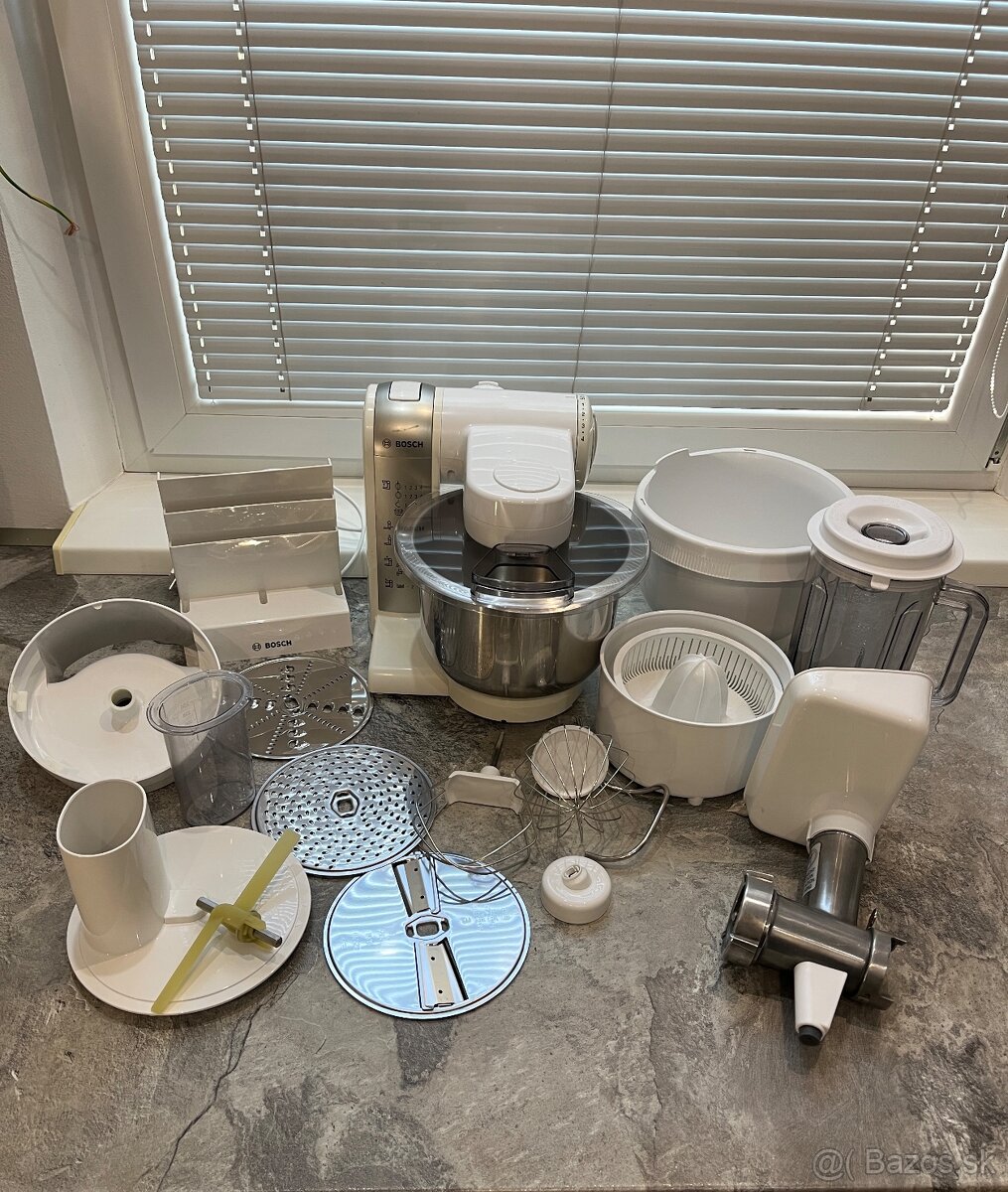 Bosch mum 4880/05 600W kuchynský robot