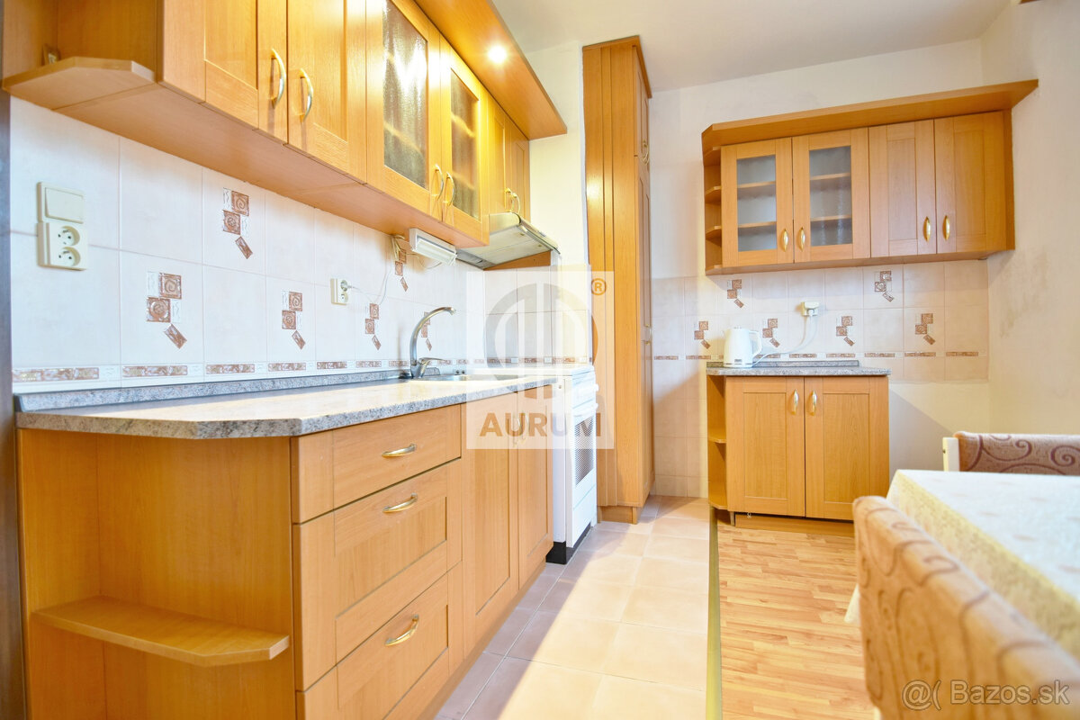 Priestranný a udržiavaný 3 izb. byt, 70 m2, veľká loggia, sí