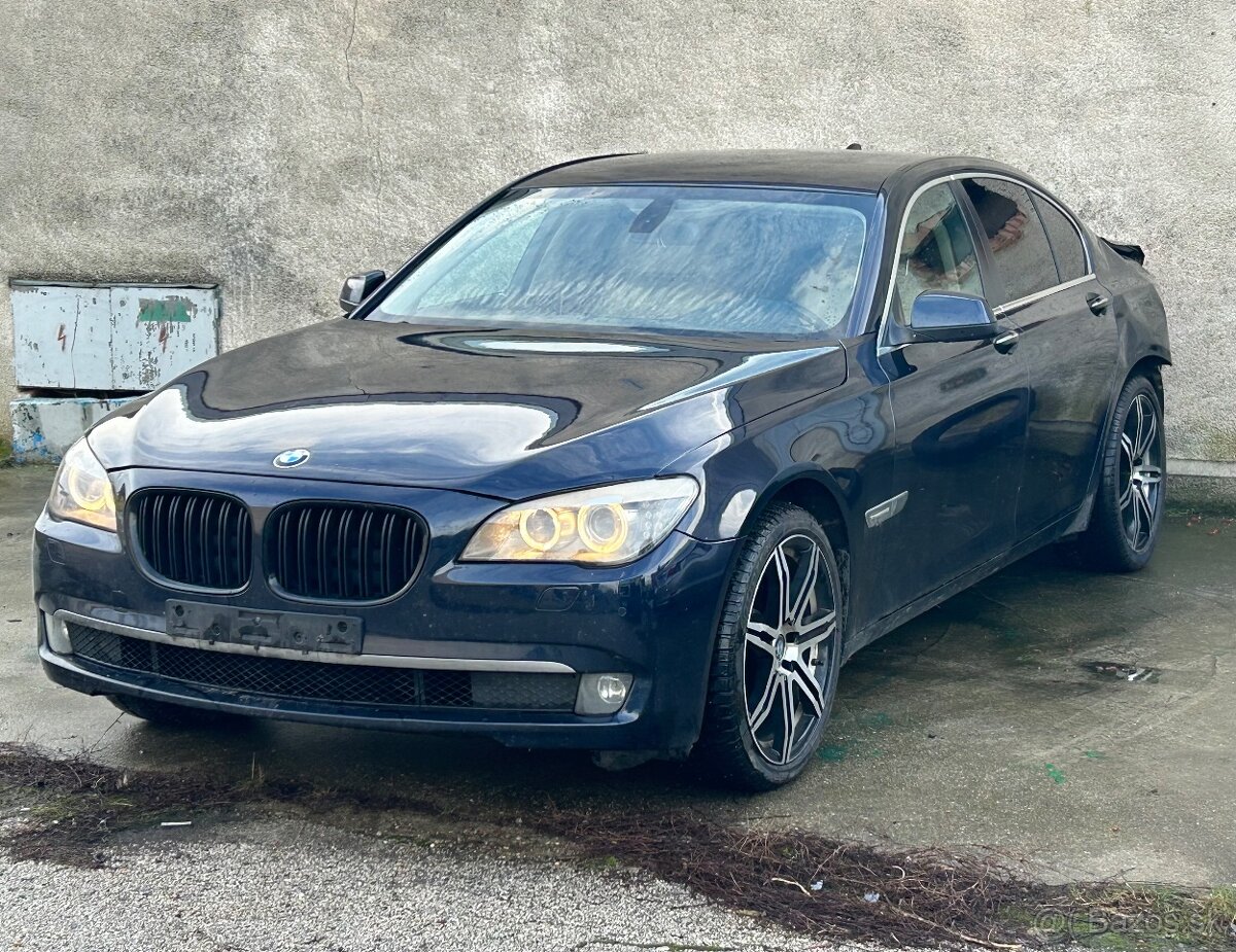 ROZPREDÁM BMW F01 730d 180kw
