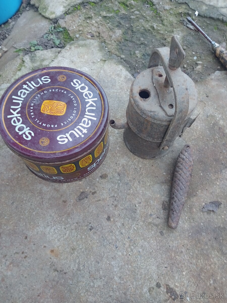 Staré vecičky na dekoráciu