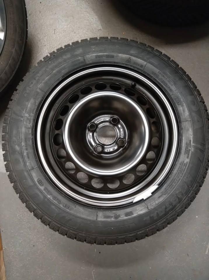 15" zimná sada Opel Corsa D, E + TPMS 100 % stav.