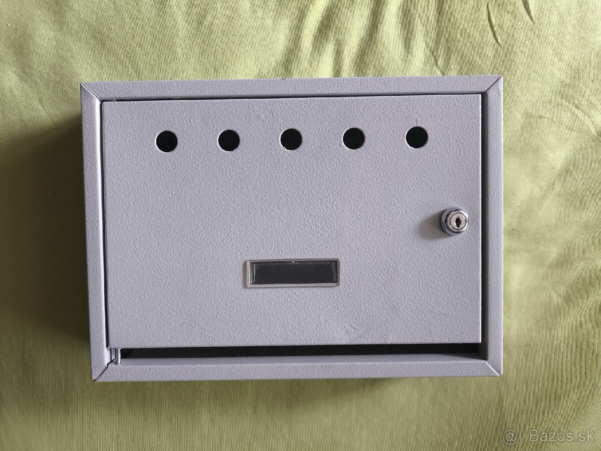 Predám poštovú schránku