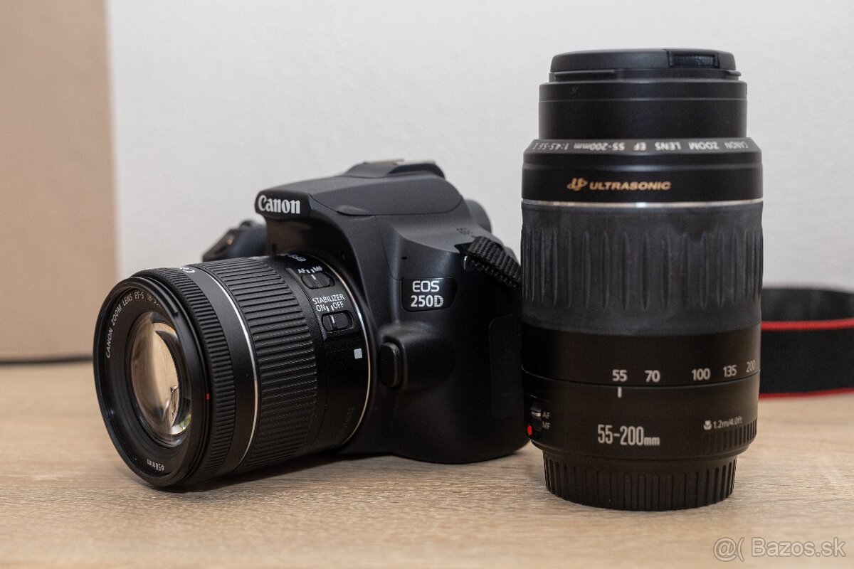 Zrkadlovka Canon EOS 250D s dvomi objektívmi