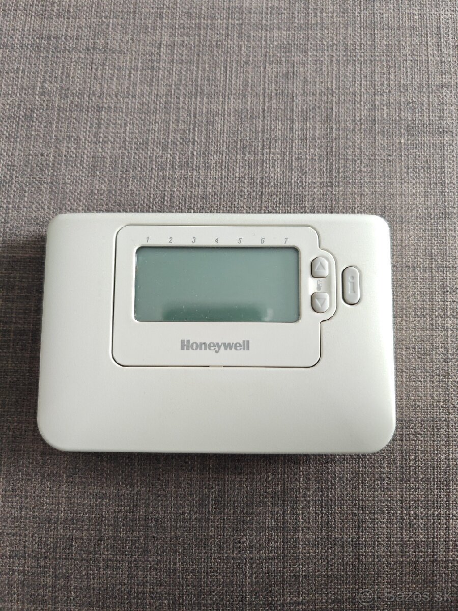 termostat Honeywell CM707