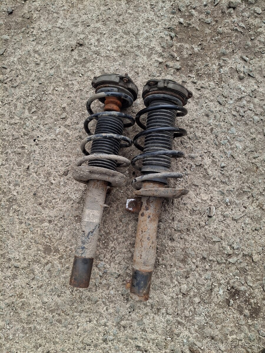 Predne tlmiče octavia 2