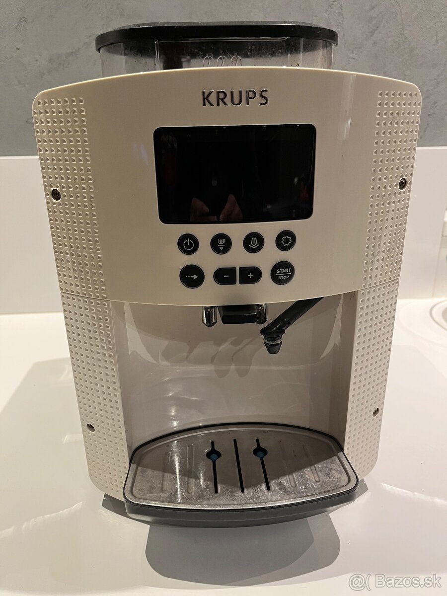kavovar Krups EA 8161