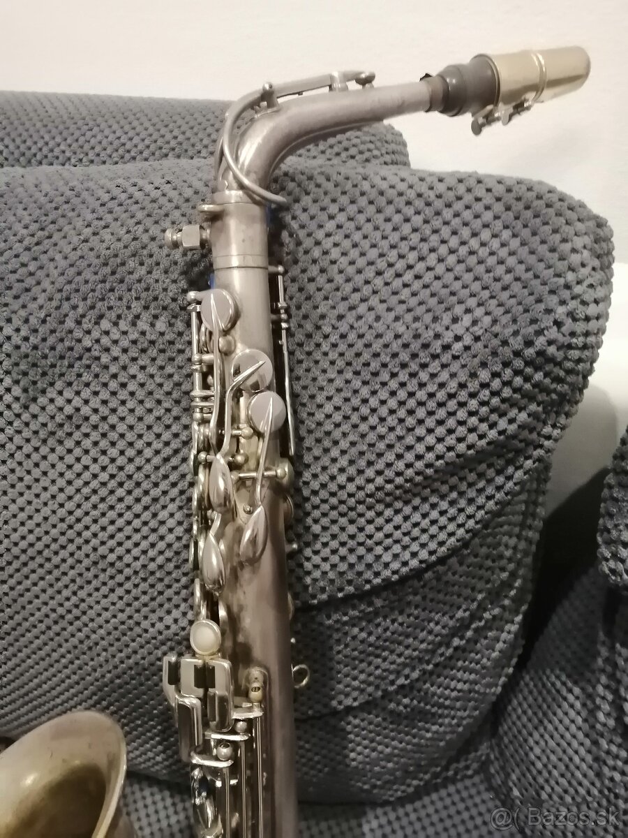 Alt saxofón