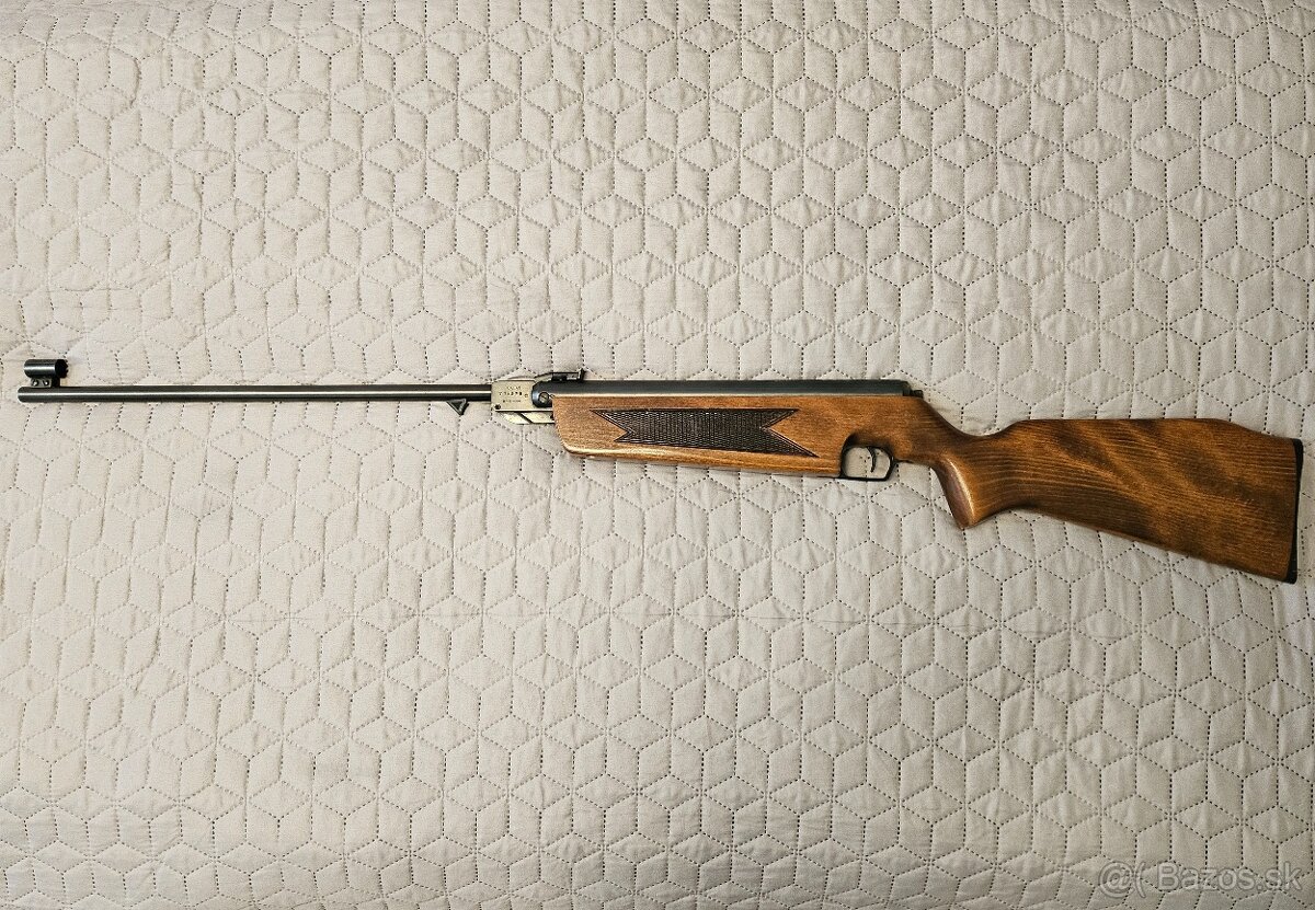 Slavia 631 MODEL 77 LUX