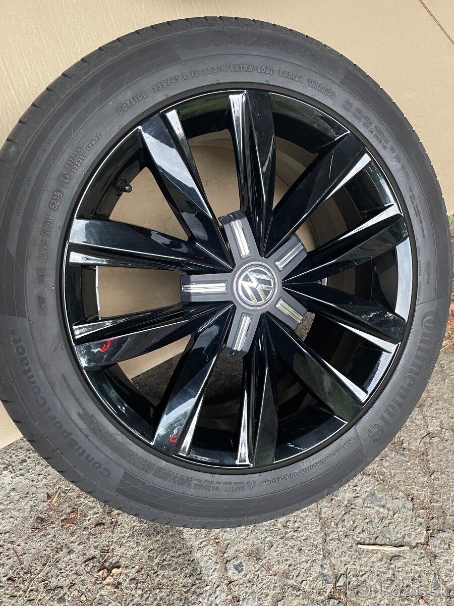 VW T5, T6, T.6.1 R 18 Springfield černé, letní pneu