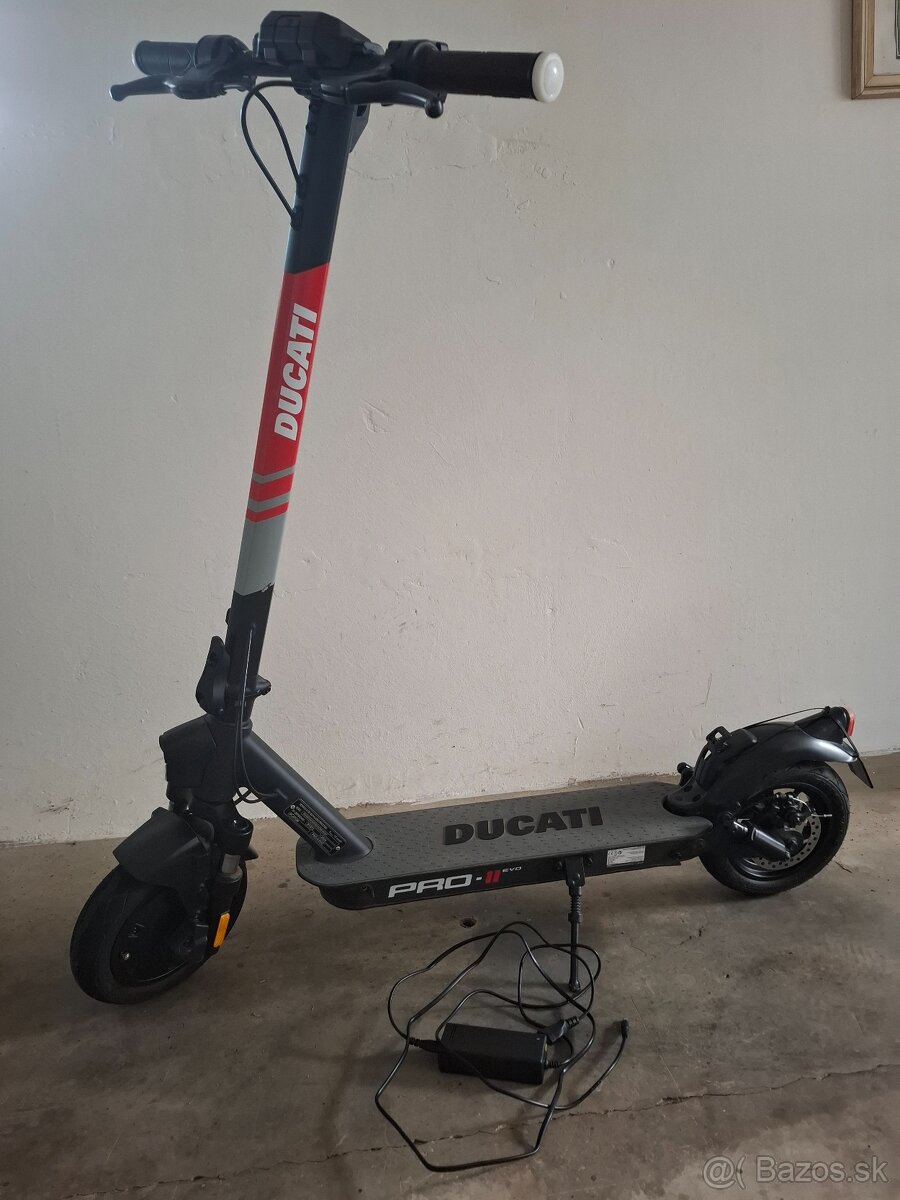 Elektro kolobežka