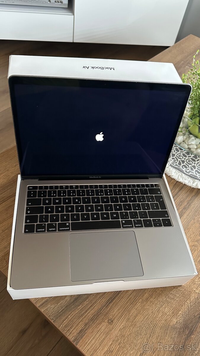 Apple Macbook Air Retina 2018 I5 space gray