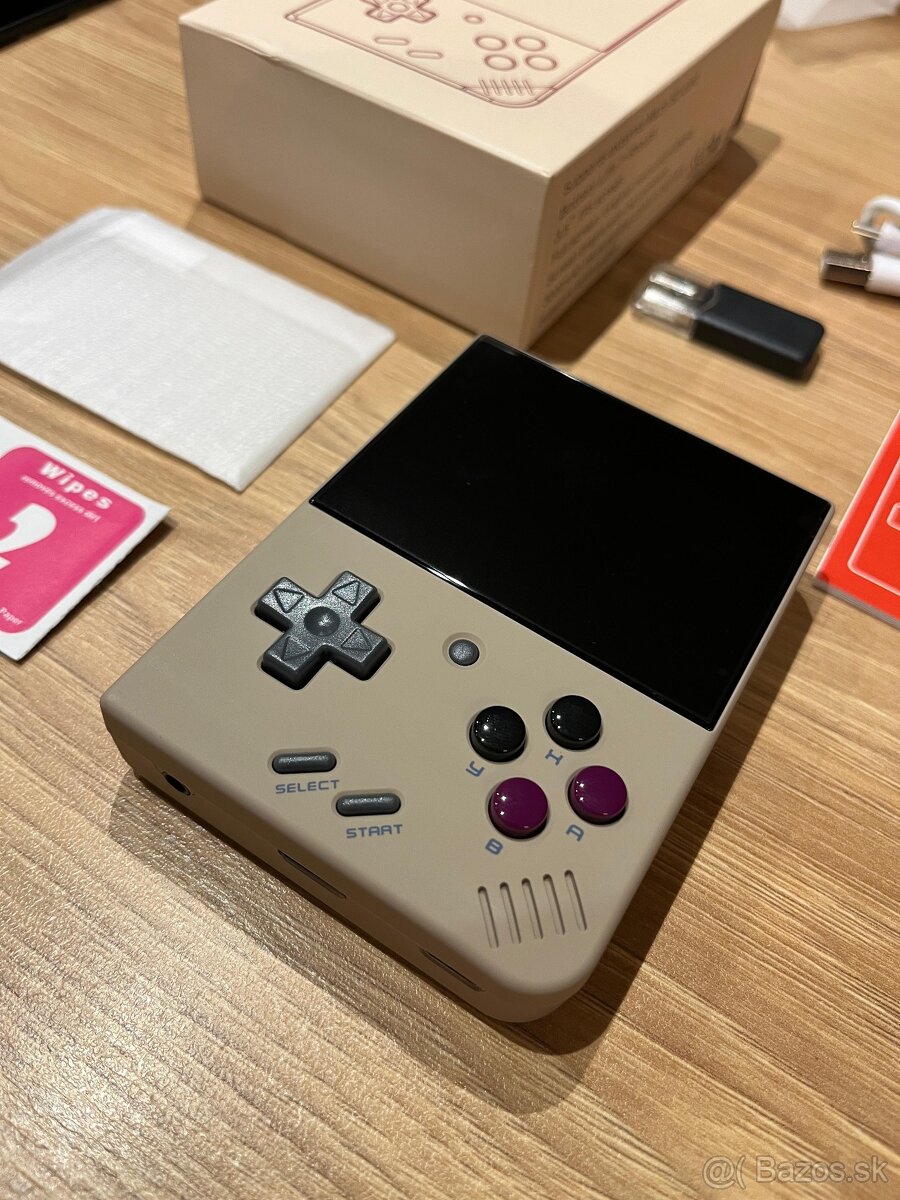 Miyoo Mini Plus herná konzola 64GB