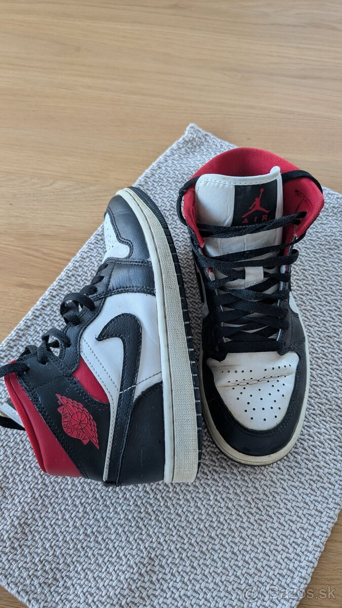 Air Jordan 1