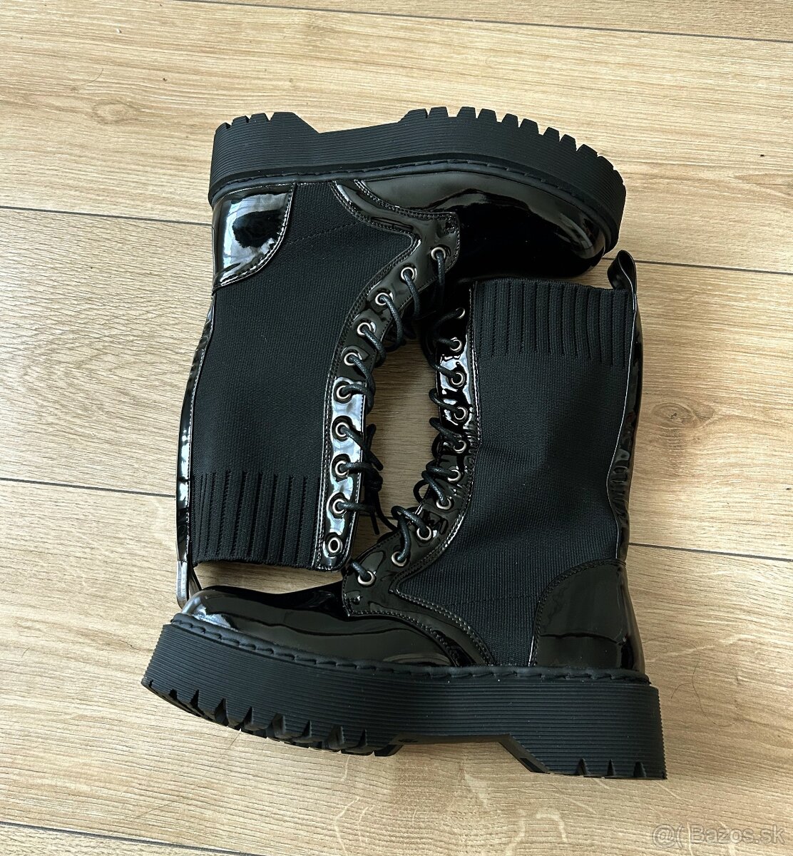 Parádne dámske vysoké topánky č.38