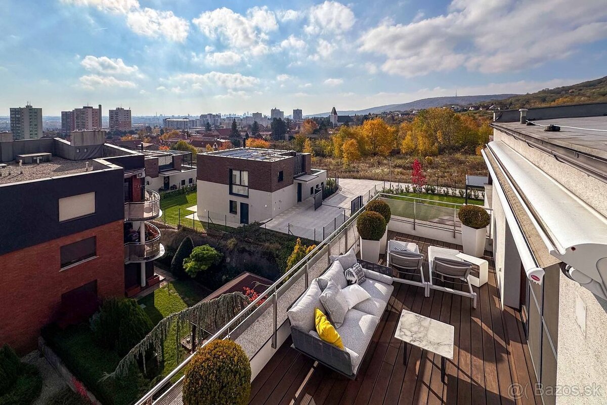Exkluzívny veľkometrážný 4i penthouse s terasami, výhľadom