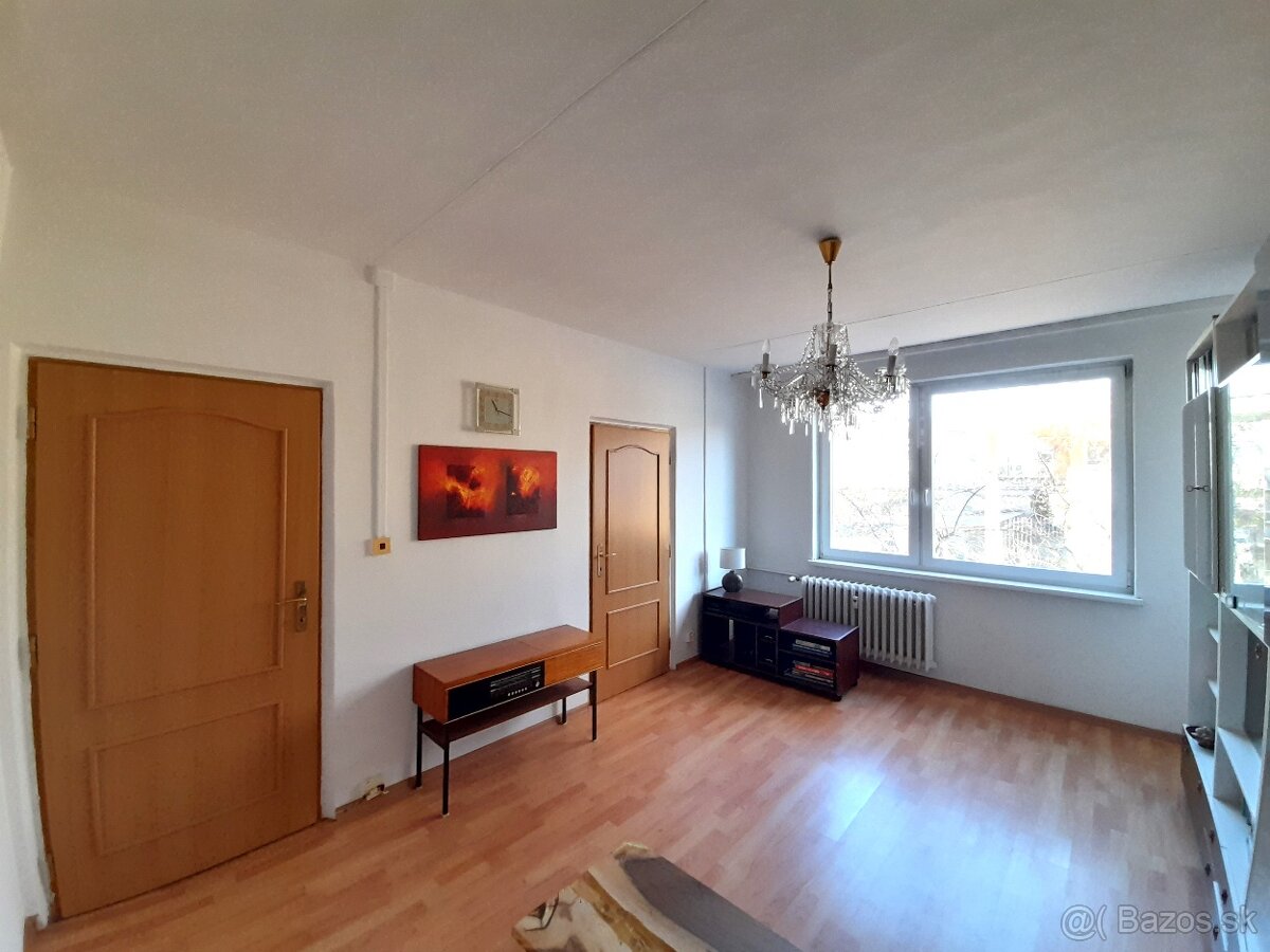 EXKLUZÍVNE predaj 3 izbový byt, 66m2, Terasa, Humen