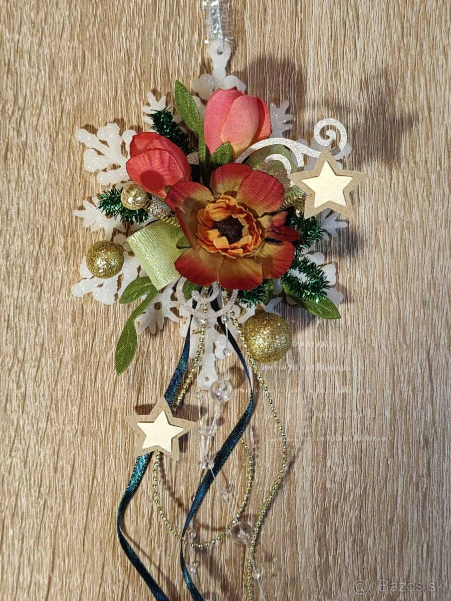 Vianočná dekorácia vo vintage štýle.