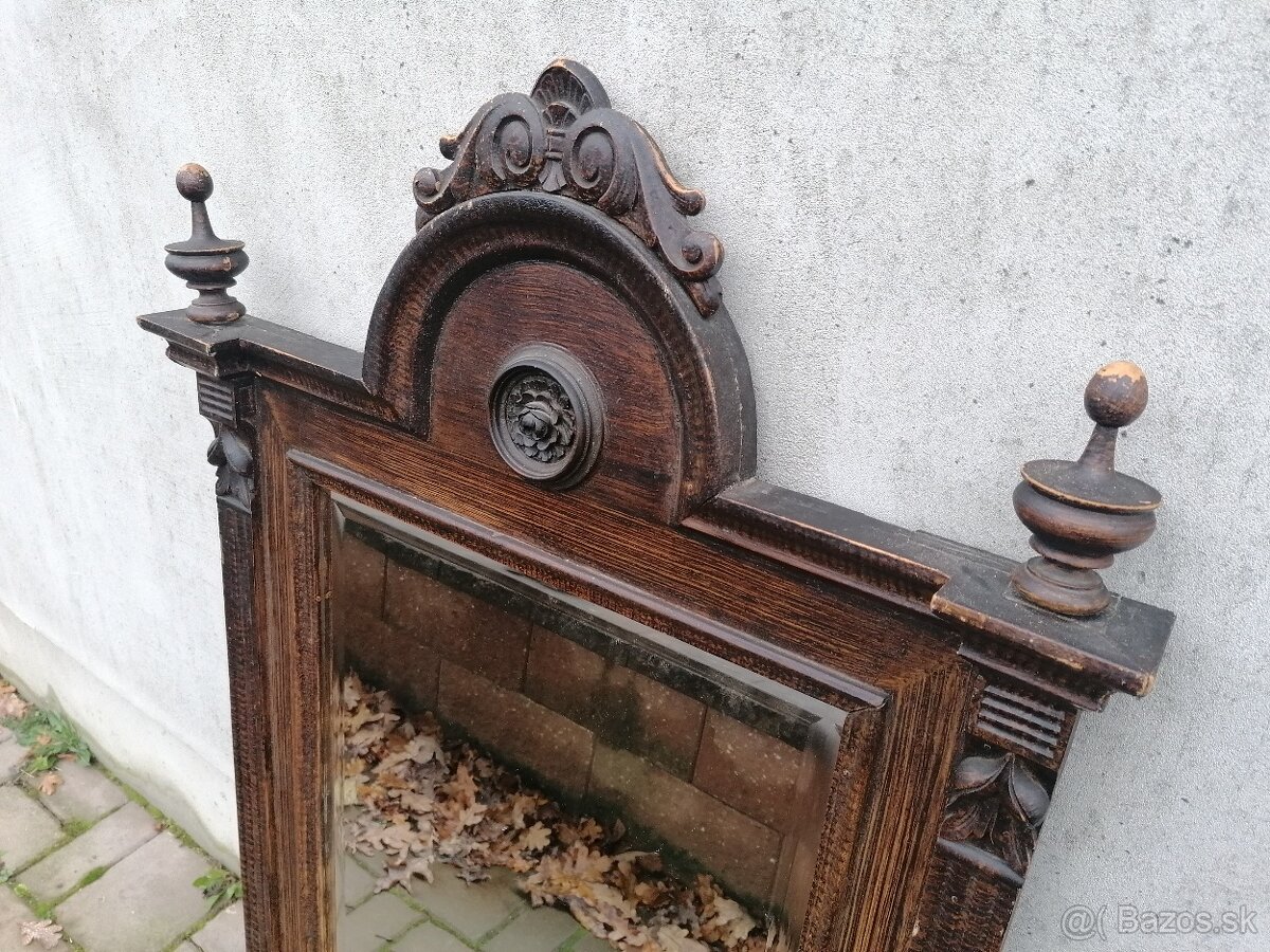 Predám starožitné drevené zrkadlo