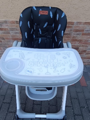 Detska jedalenska stolicka MoMI