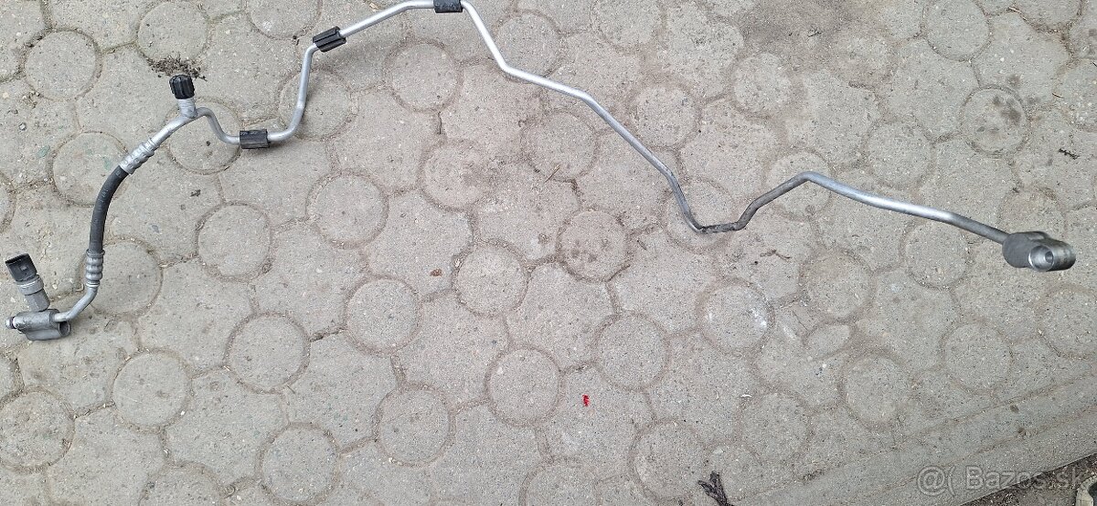 Klíma trubka octavia 2