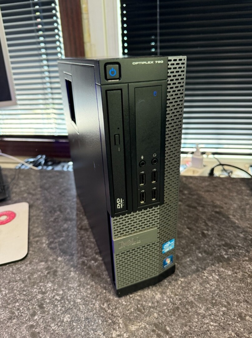 Počítač Dell OptiPlex 790 – i3-2120 / LINUX MX / 4GB / 250HD
