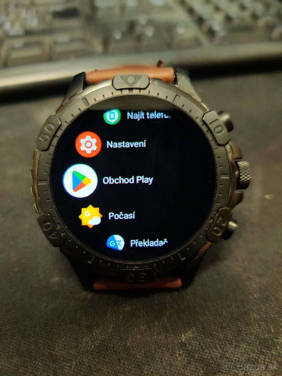 FOSSIL GEN 5 /GARRETT HR 1527