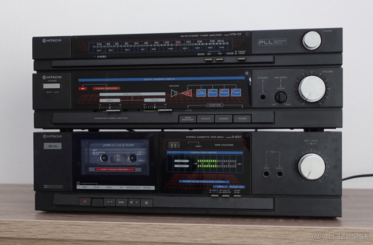 Zostava HITACHI Tuner Amplifier Stereo Casette Deck