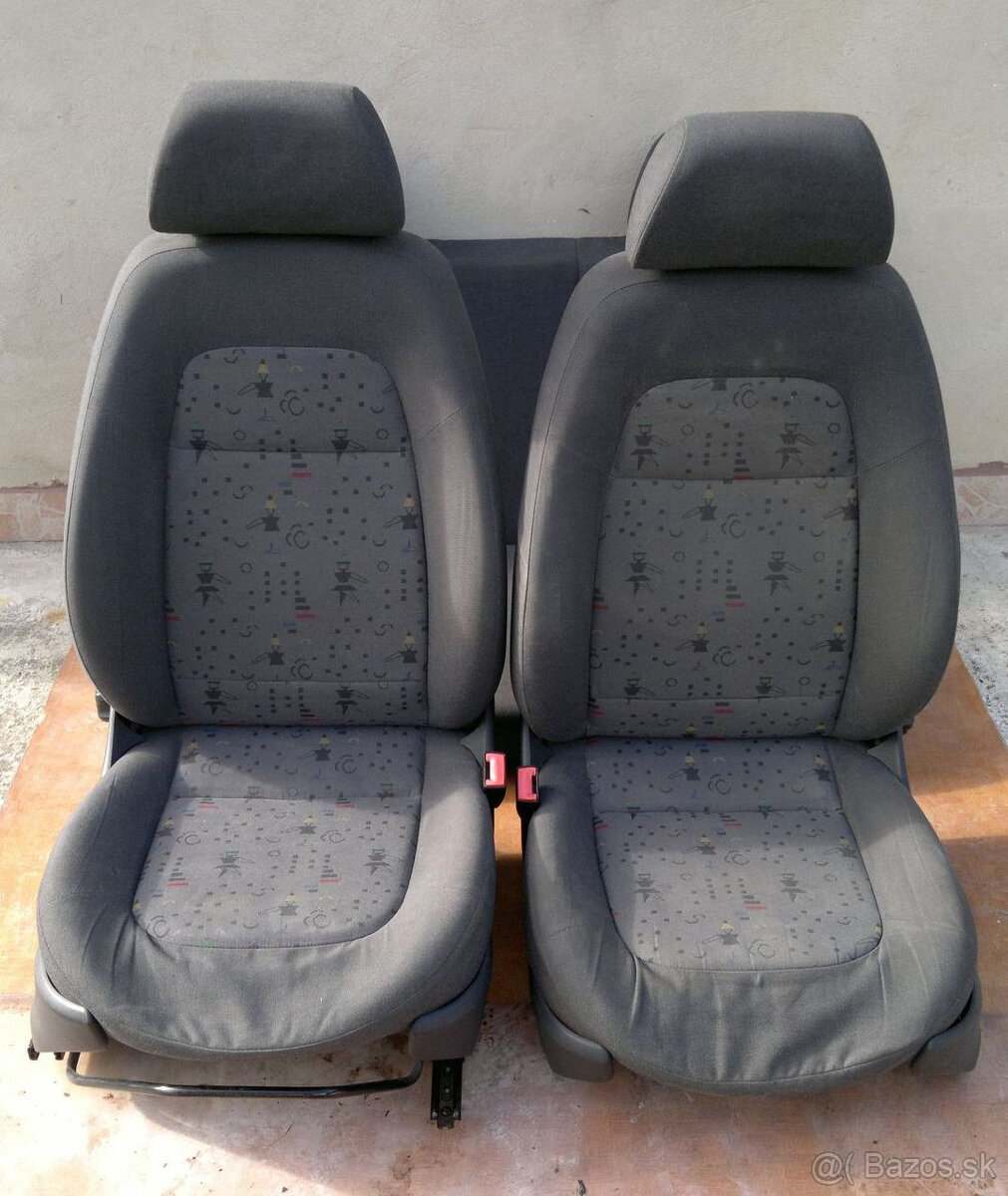 Škoda Fabia, predné sedadlá
