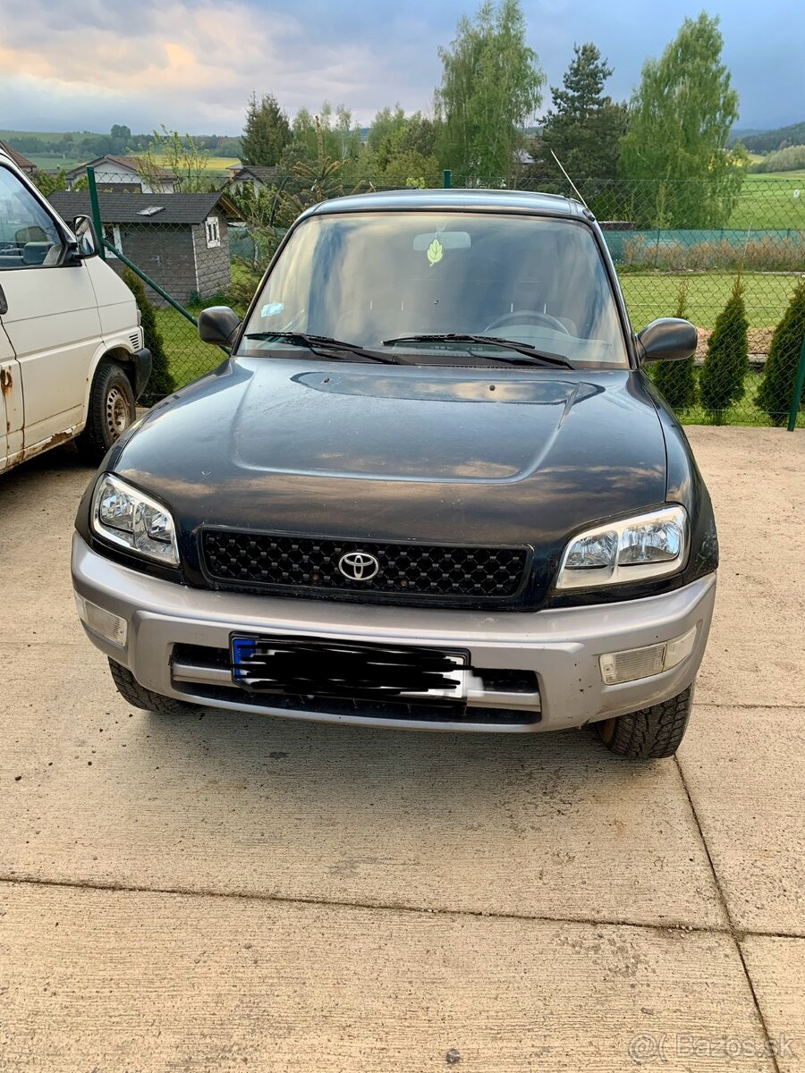 Predam Toyota RAV4