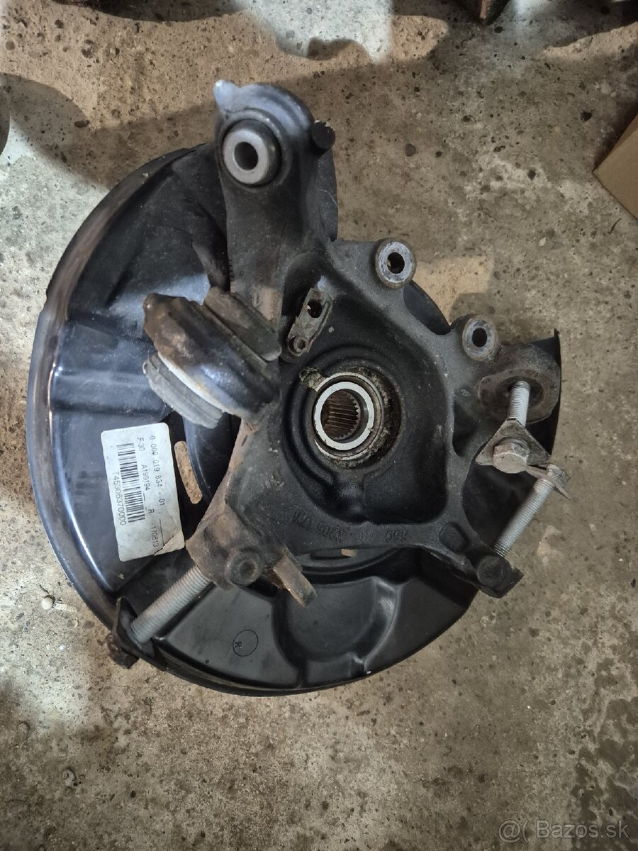 Bmw f30 zadná pravá otoč
