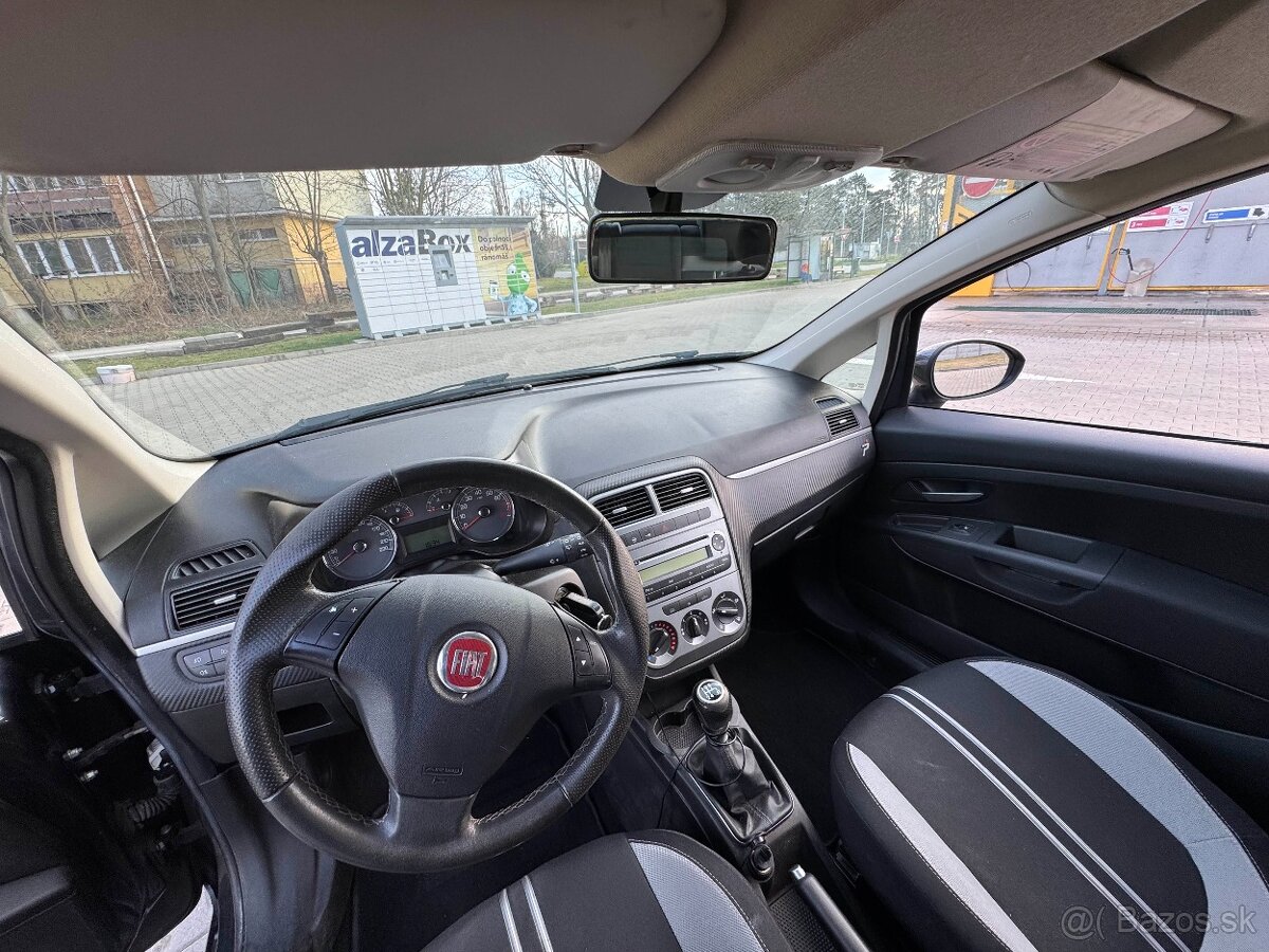 Fiat Punto 1.2 48 kW, rok 2009