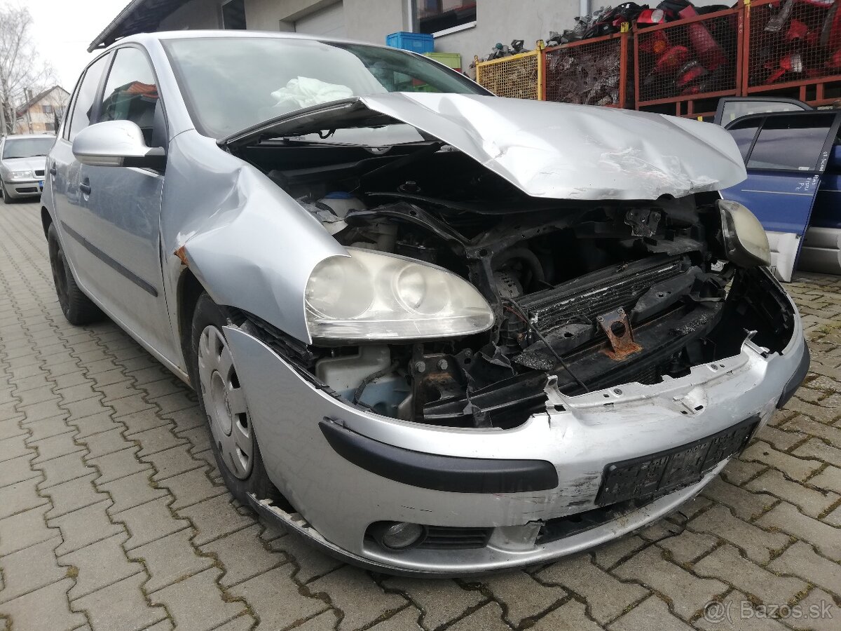 VOLKSWAGEN GOLF 5 1.9 TDI 77 KW BKC 8E8E