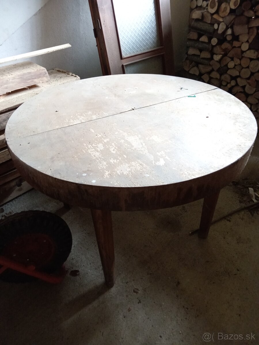 Okrúhly stôl 110cm
