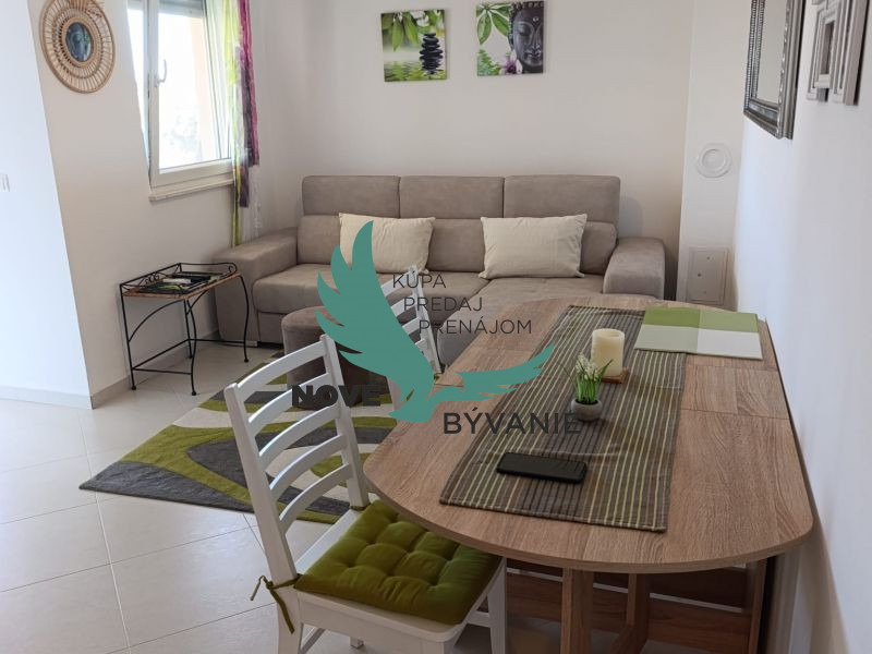 Priležitosť 2x krásny apartmán len 150m od mora s výhľadom n