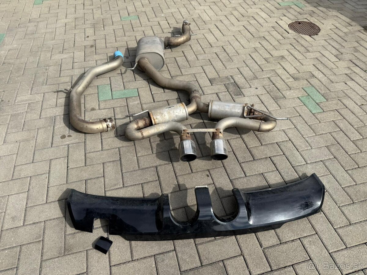 Vyfuk HG MotorSport BullX R32 Look