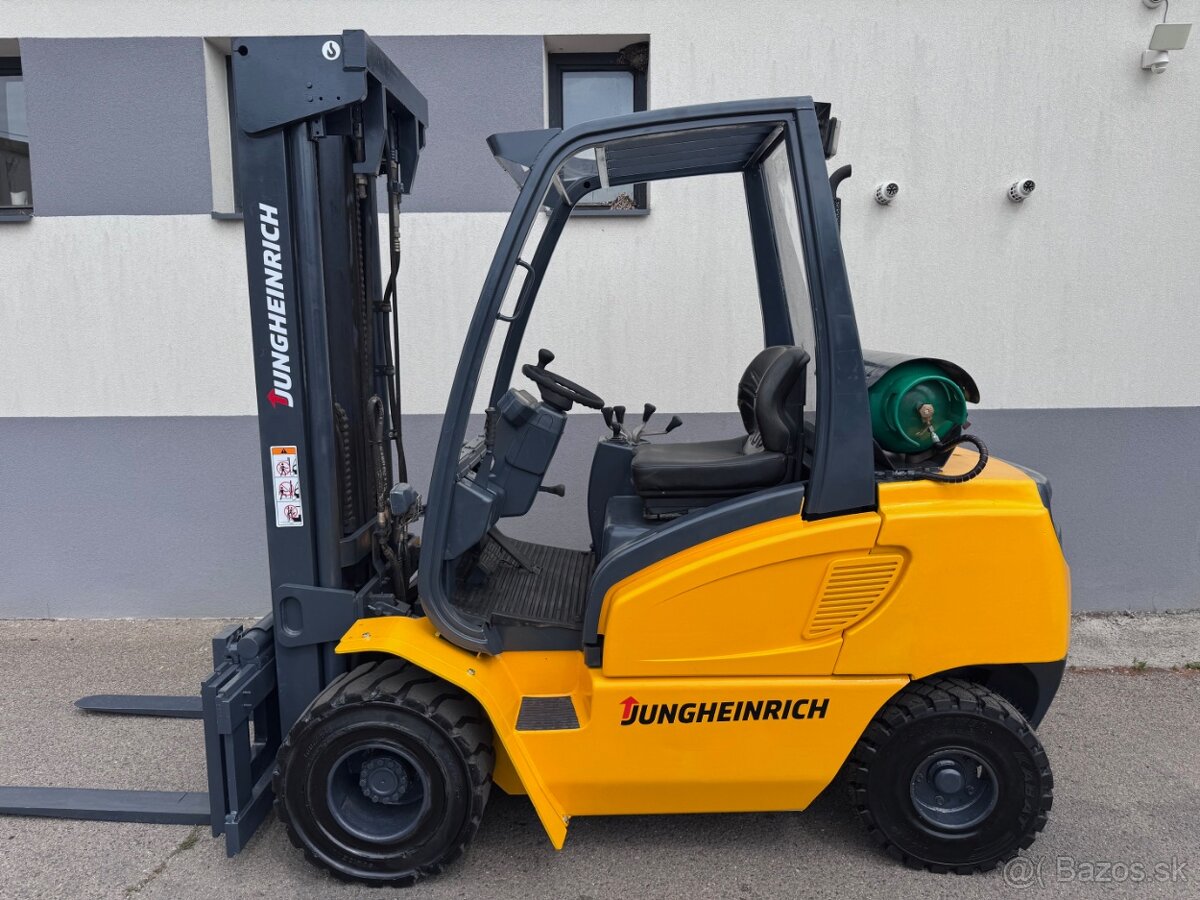 Vysokozdvižný vozík Jungheinrich 3t LPG triplex GO
