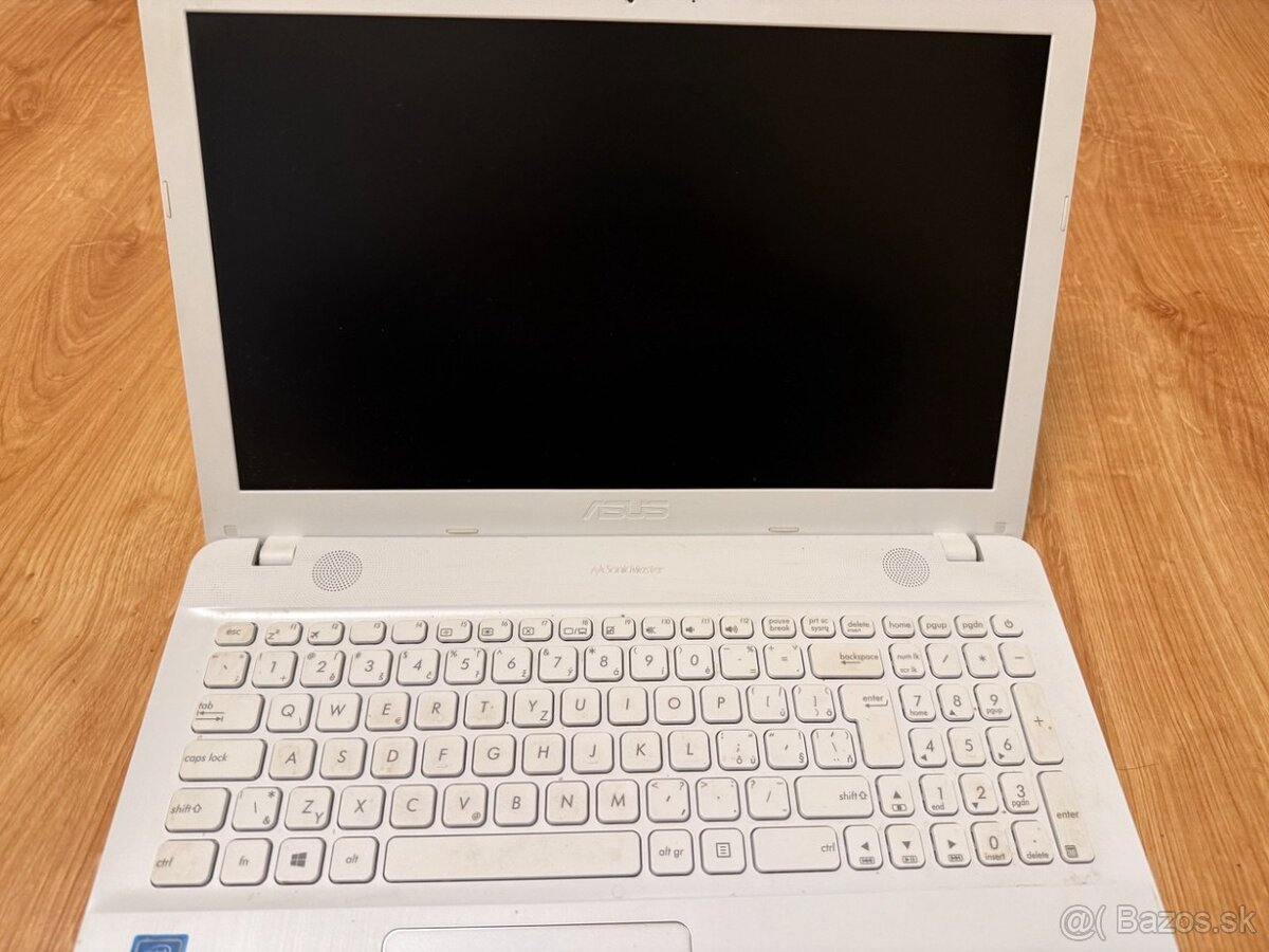 Predám notebook ASUS 16,5” displej