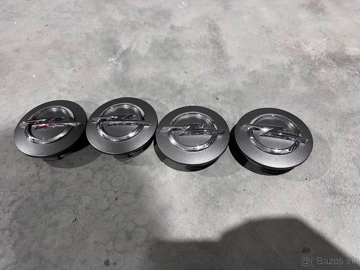 Stredové krytky Opel Insignia