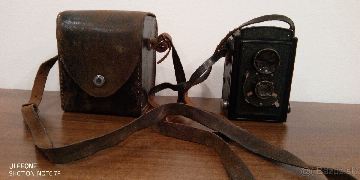 Starožitný fotoaparát Voigtlander Brillant 6x6 TLR cca 1930