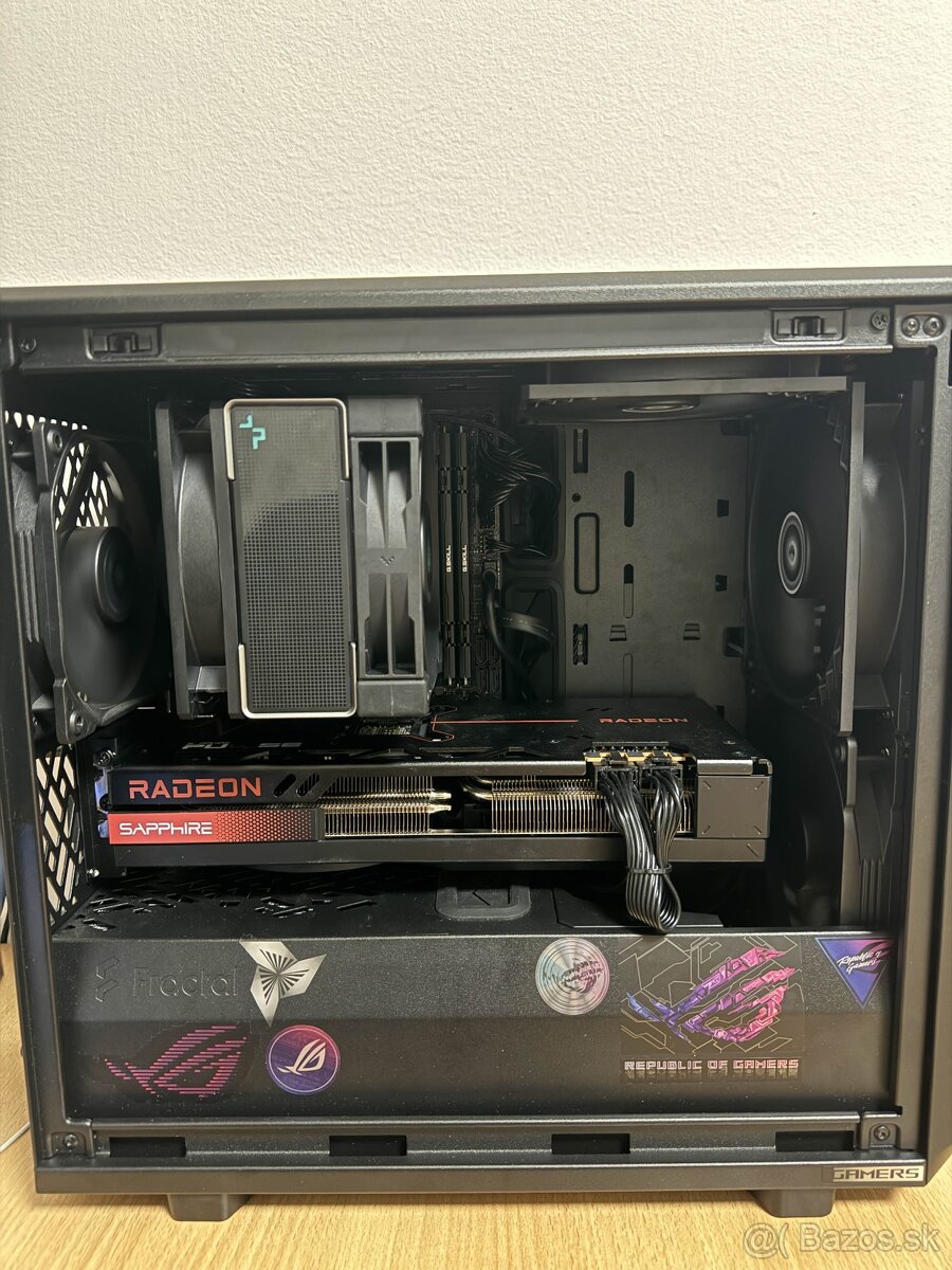 Herný počítač RX7700XT I5-14400F 32GB RAM DDR 5