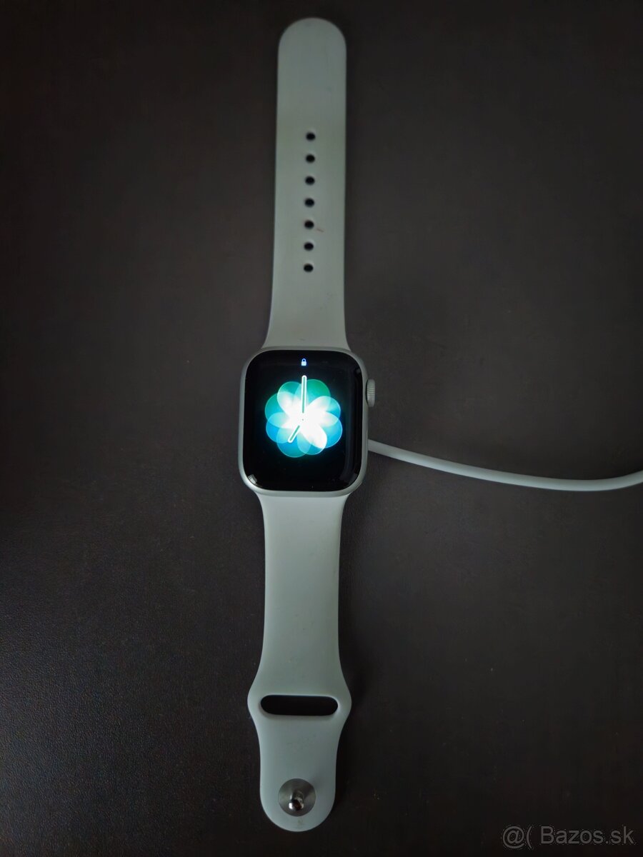 Predám apple watch 8 41 mm