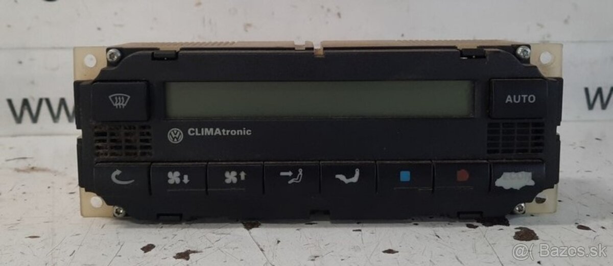 Ovládanie kúrenia Climatronic Volkswagen Passat B5