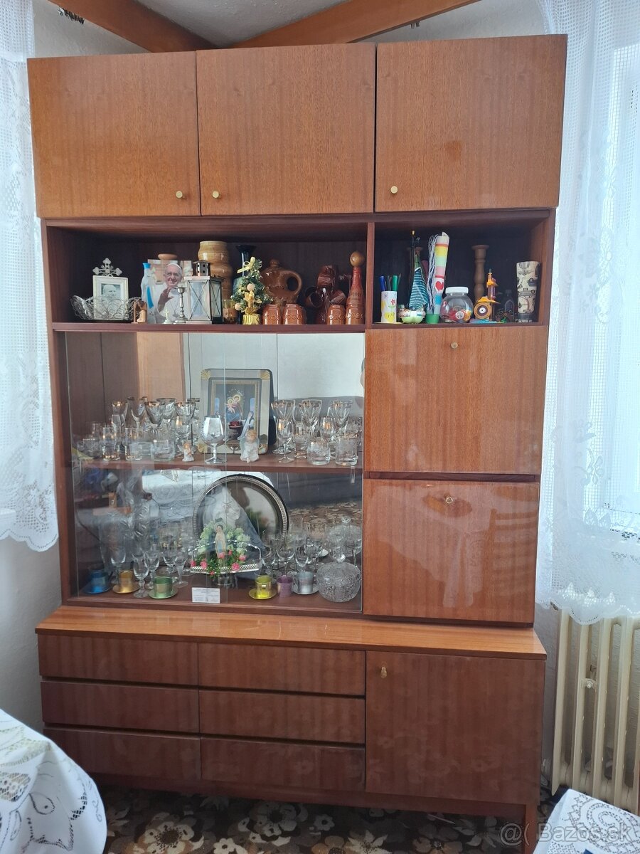 Obývacia stena