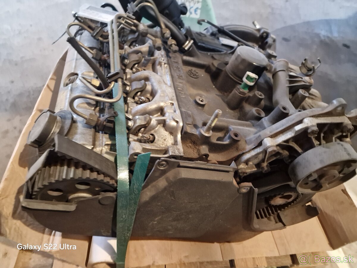 Motor renault suzuki